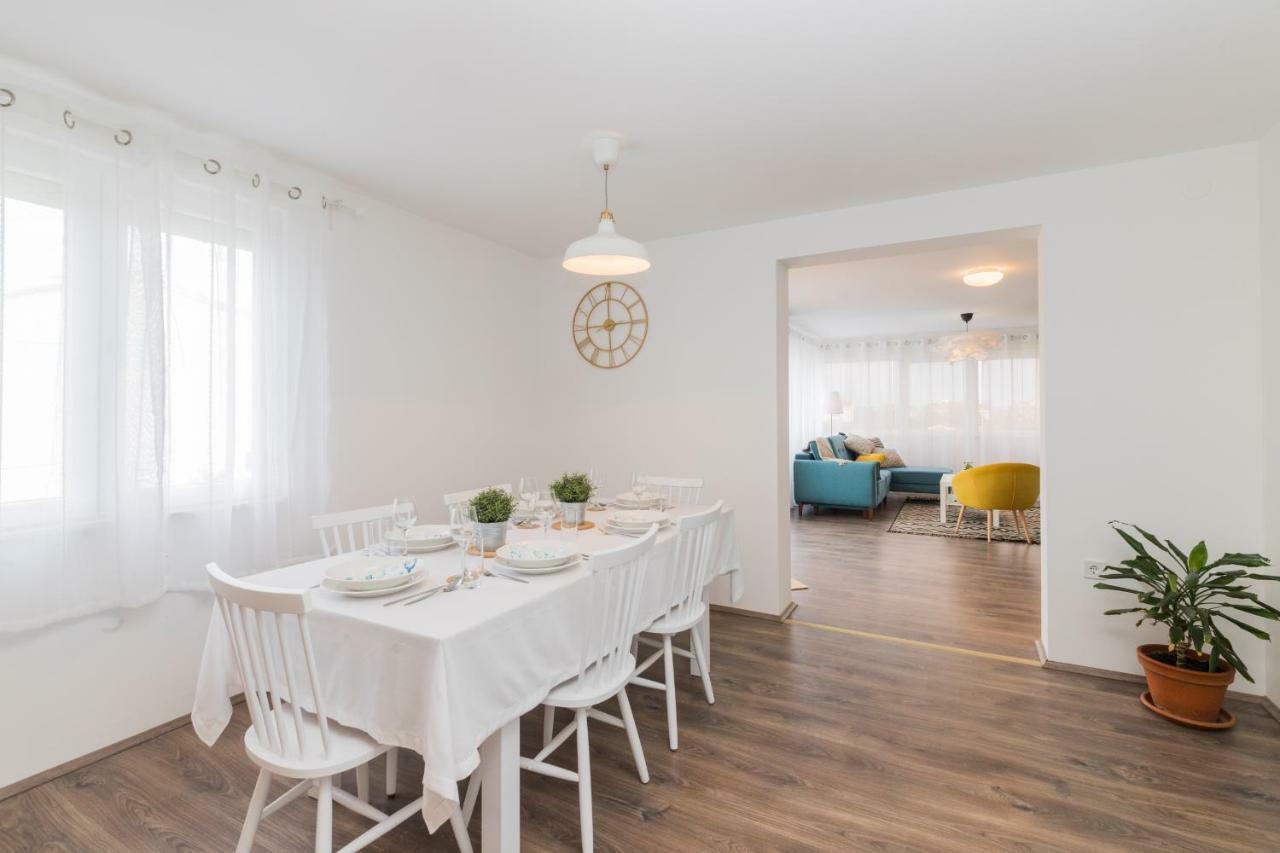 Apartmani Zara Затон Екстер'єр фото