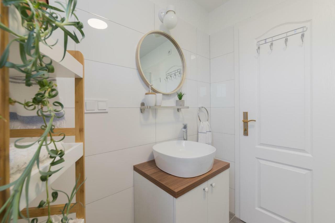 Apartmani Zara Затон Екстер'єр фото