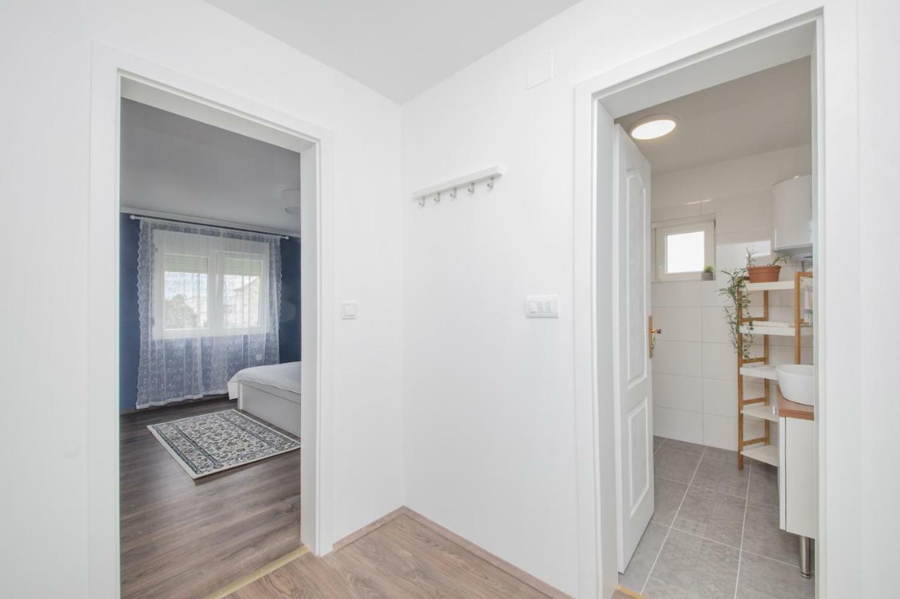 Apartmani Zara Затон Екстер'єр фото