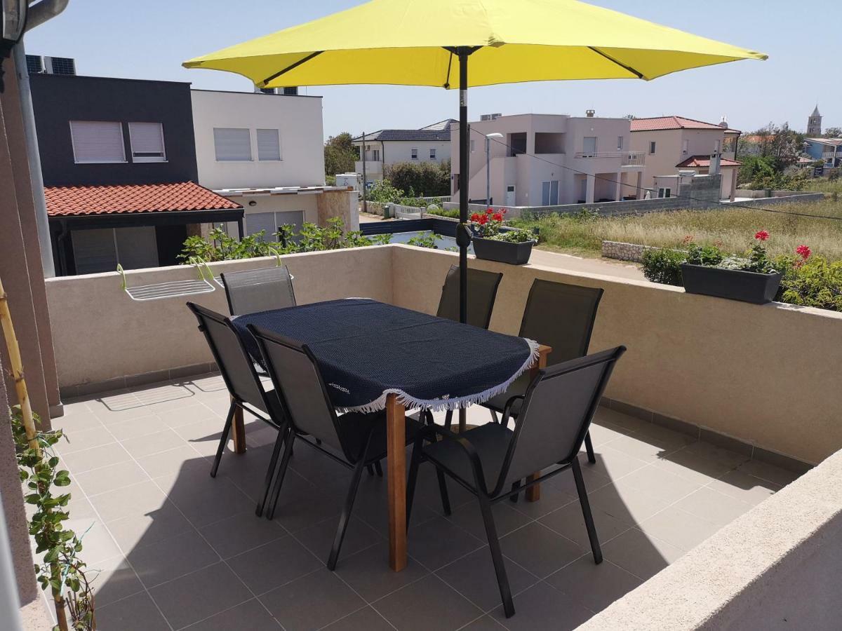 Apartmani Zara Затон Екстер'єр фото